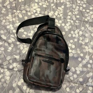 Steve Madden Crossbody bag